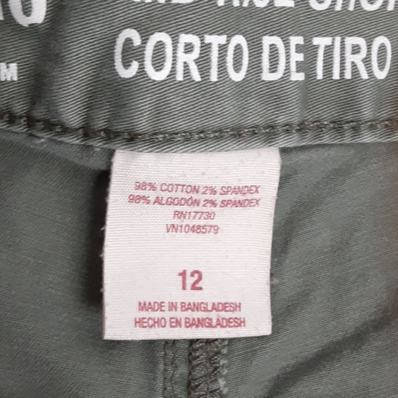 Mossimo Supply Co Shorts Mid Rise Olive Green Khaki Distressed Summer SZ 12 - Picture 13 of 15